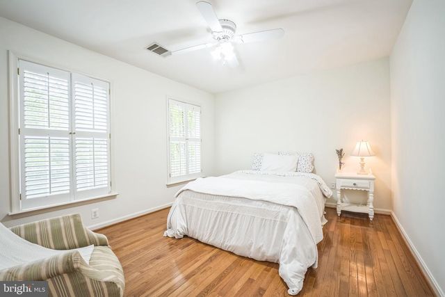 25423 PLANTING FIELD DRIVE, Chantilly, VA 20152