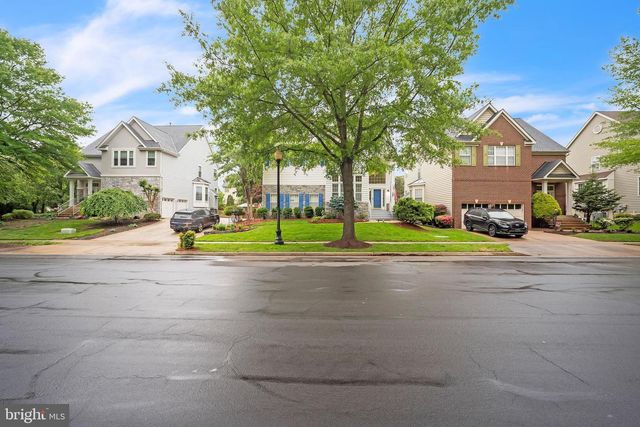 25423 PLANTING FIELD DRIVE, Chantilly, VA 20152