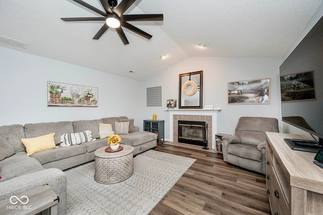 4415 Par Drive, Indianapolis, IN 46268