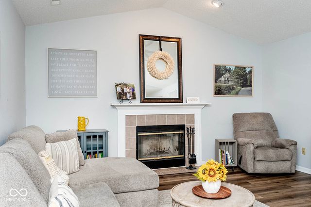 4415 Par Drive, Indianapolis, IN 46268