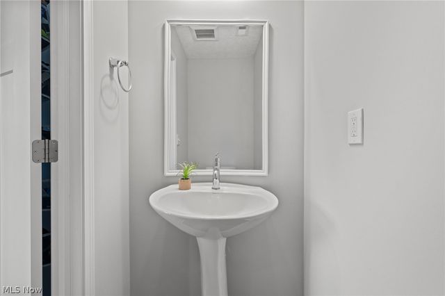 12023 Ashbury Avenue, Cleveland, OH 44106