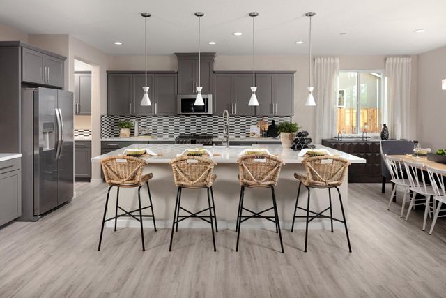 517 Hollywood Way, Lincoln, CA 95648