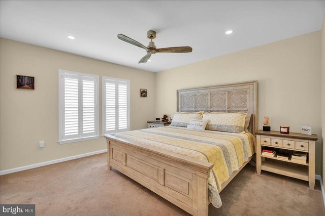 2230 MONMOUTH LN, Williamstown, NJ 08094