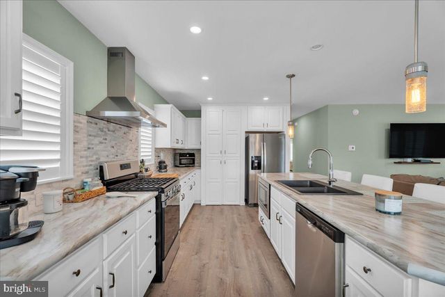 2230 MONMOUTH LN, Williamstown, NJ 08094