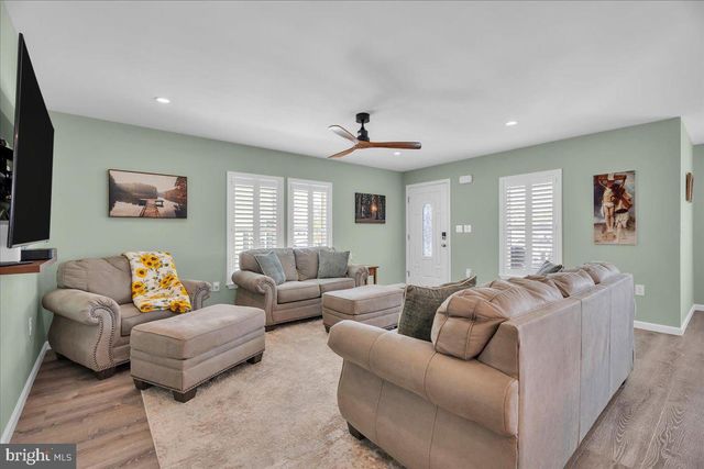 2230 MONMOUTH LN, Williamstown, NJ 08094