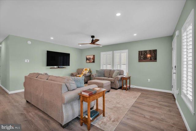 2230 MONMOUTH LN, Williamstown, NJ 08094