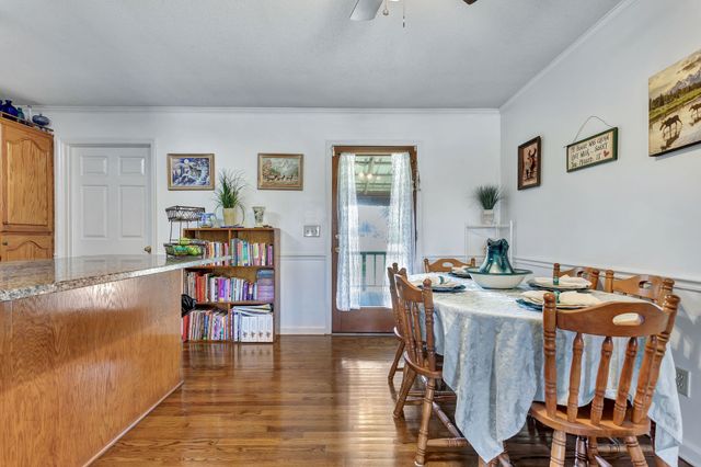 528 W Point Rd, Lawrenceburg, TN 38464