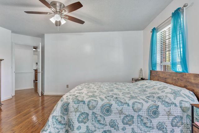 528 W Point Rd, Lawrenceburg, TN 38464