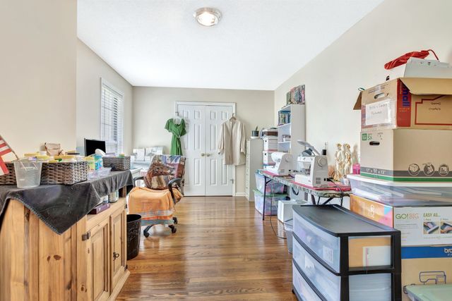 528 W Point Rd, Lawrenceburg, TN 38464