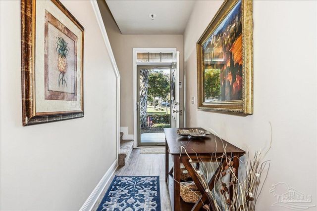 8881 Brown Pelican Cir, Navarre, FL 32566