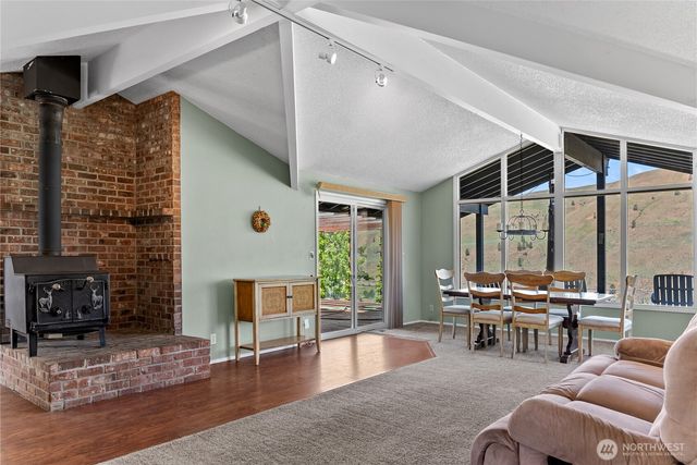 87 Vintin Road, Carlton, WA 98814