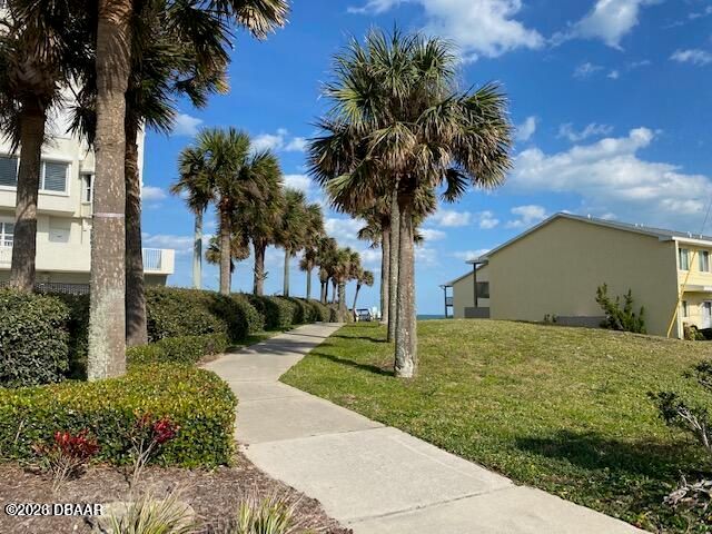 82 Calumet Avenue, Ponce Inlet, FL 32127