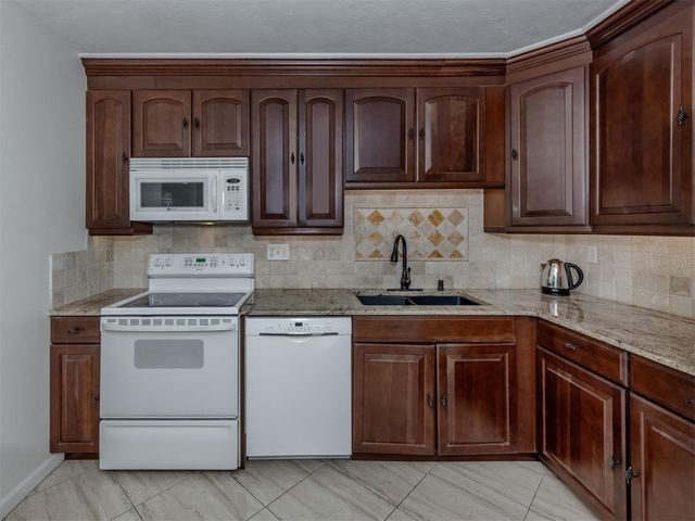 509 HARBOR DRIVE S, Venice, FL 34285