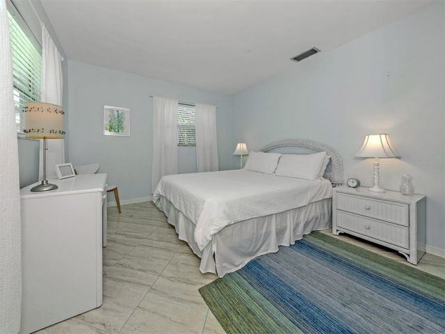 509 HARBOR DRIVE S, Venice, FL 34285