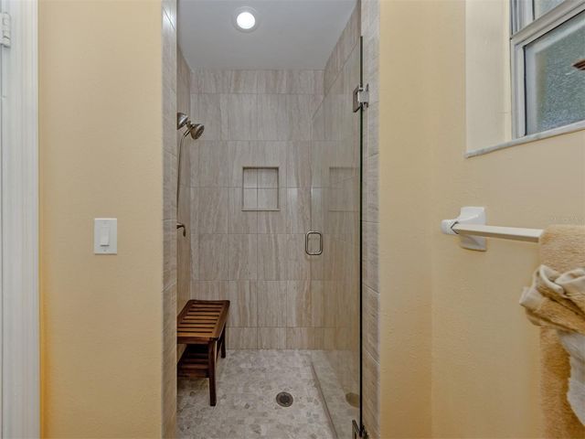 509 HARBOR DRIVE S, Venice, FL 34285