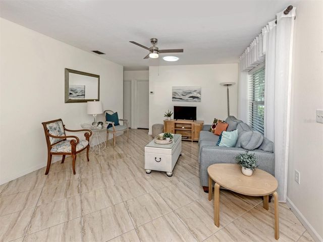 509 HARBOR DRIVE S, Venice, FL 34285