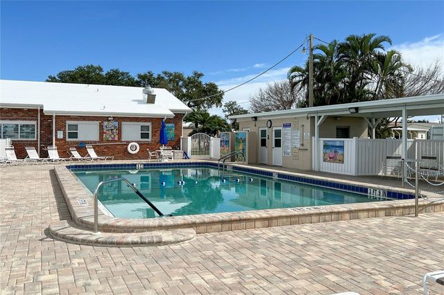 214 LEISURE WAY, Palmetto, FL 34221