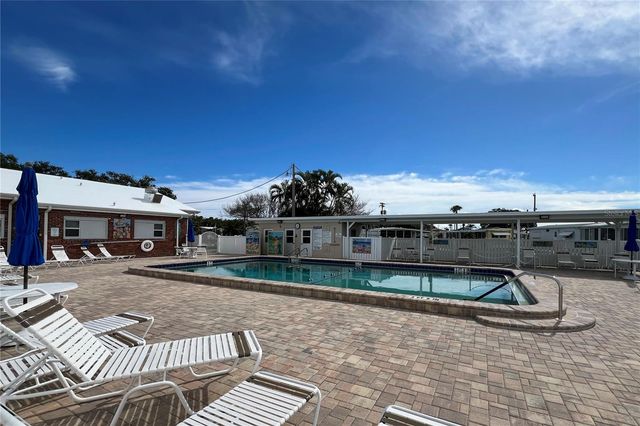 214 LEISURE WAY, Palmetto, FL 34221