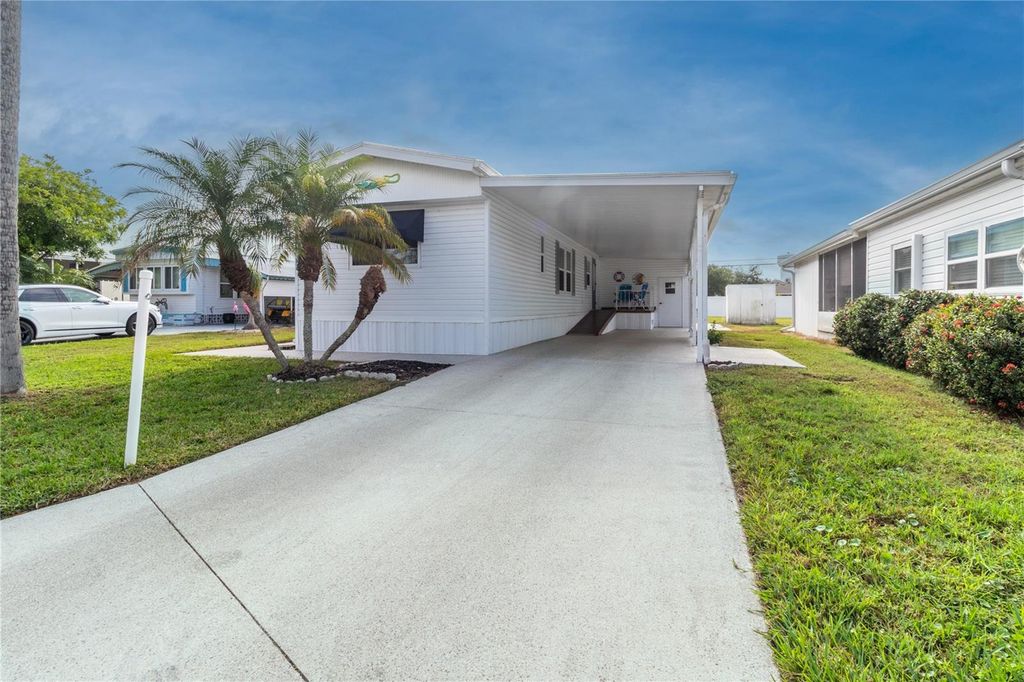 214 LEISURE WAY, Palmetto, FL 34221