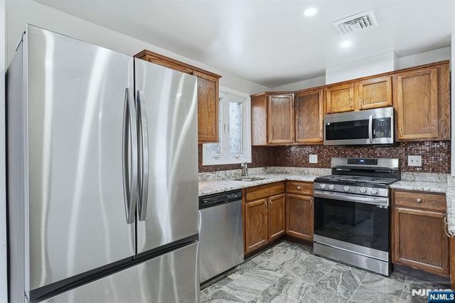 220 5th Street, Fairview, NJ 07022