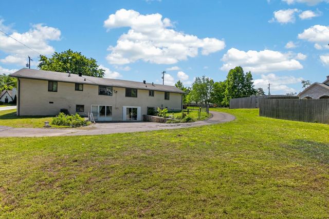 218 Cumberland Cir, Nashville, TN 37214