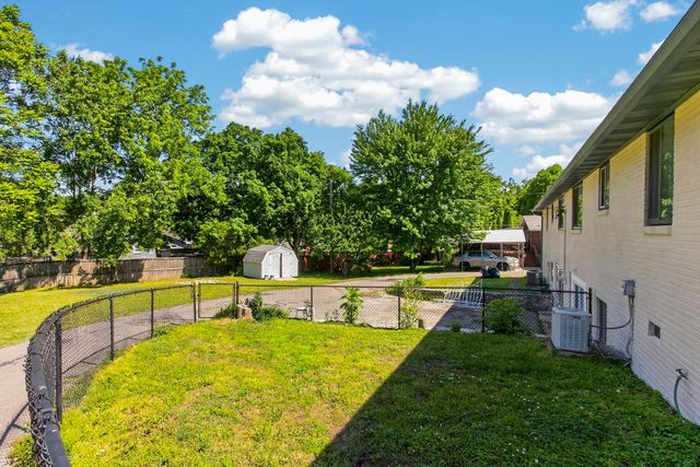 218 Cumberland Cir, Nashville, TN 37214