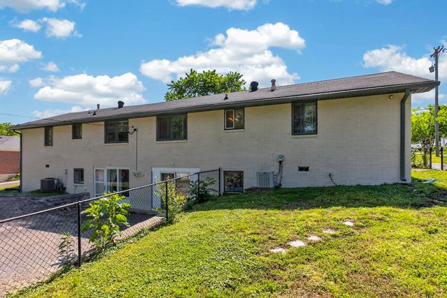 218 Cumberland Cir, Nashville, TN 37214