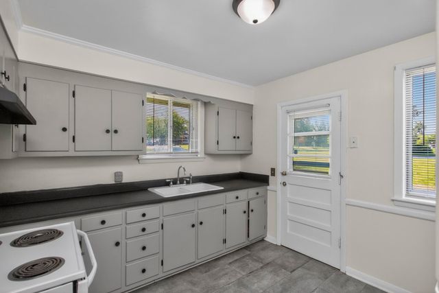 218 Cumberland Cir, Nashville, TN 37214
