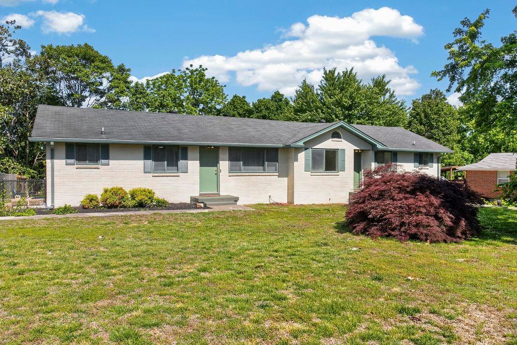 218 Cumberland Cir, Nashville, TN 37214