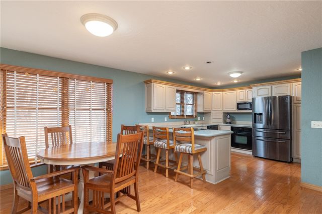 1500 Holly Place, Siloam Springs, AR 72761