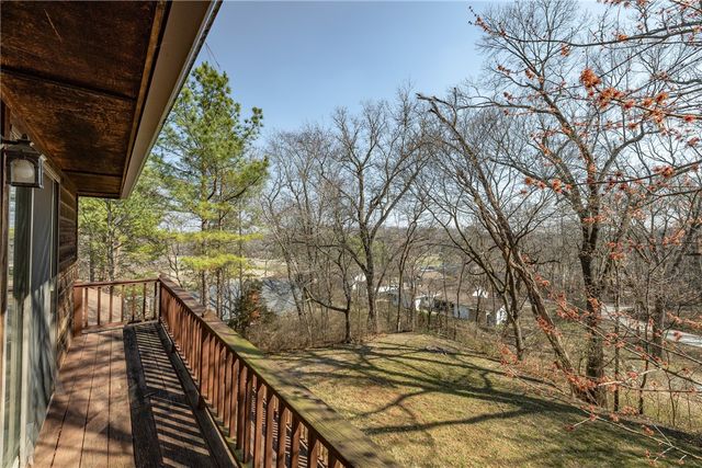 1500 Holly Place, Siloam Springs, AR 72761