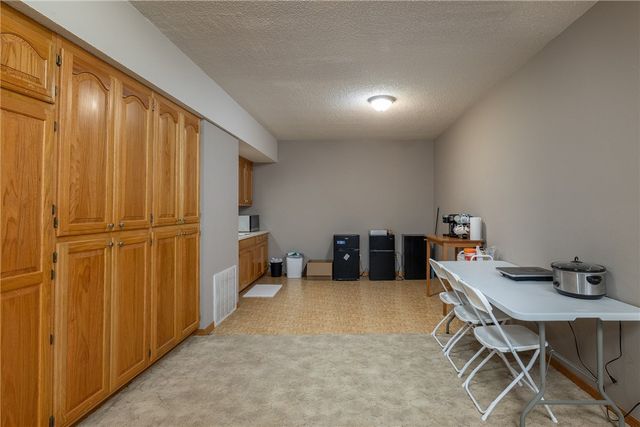 1500 Holly Place, Siloam Springs, AR 72761