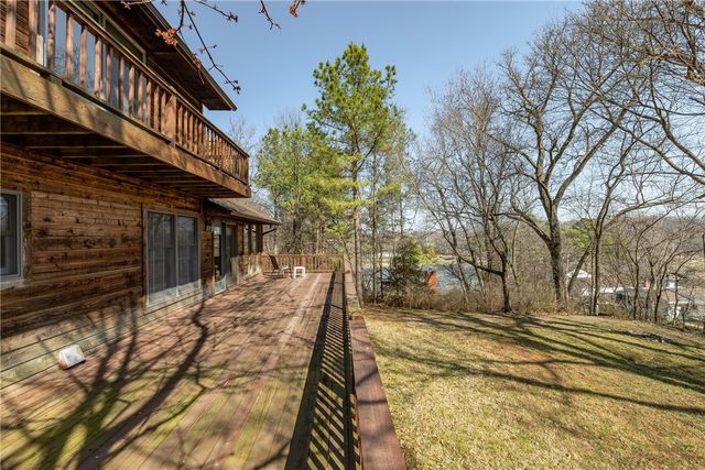 1500 Holly Place, Siloam Springs, AR 72761