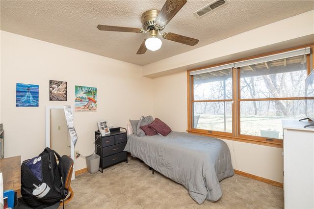 1500 Holly Place, Siloam Springs, AR 72761