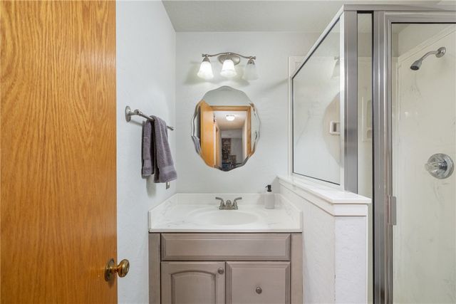 1500 Holly Place, Siloam Springs, AR 72761