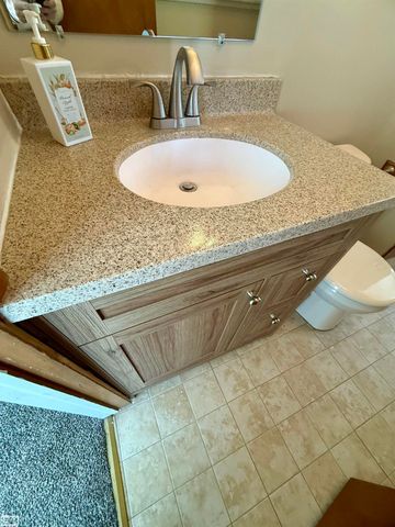 41164 Belvidere Street, Harrison Twp, MI 48045