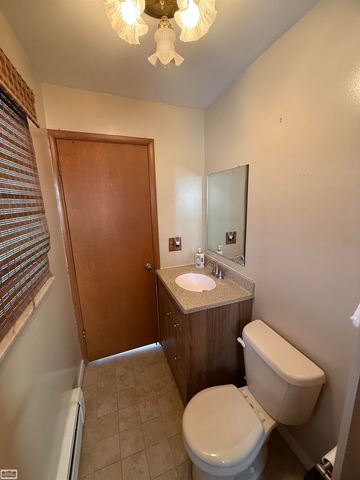 41164 Belvidere Street, Harrison Twp, MI 48045