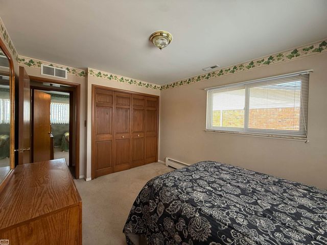 41164 Belvidere Street, Harrison Twp, MI 48045