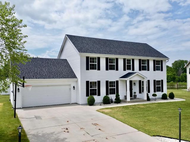 8821 S Carrollville CIRCLE, Oak Creek, WI 53154