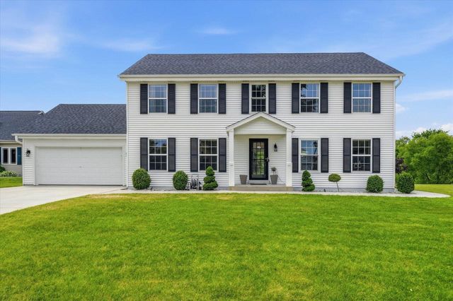 8821 S Carrollville CIRCLE, Oak Creek, WI 53154