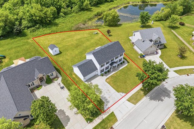 8821 S Carrollville CIRCLE, Oak Creek, WI 53154