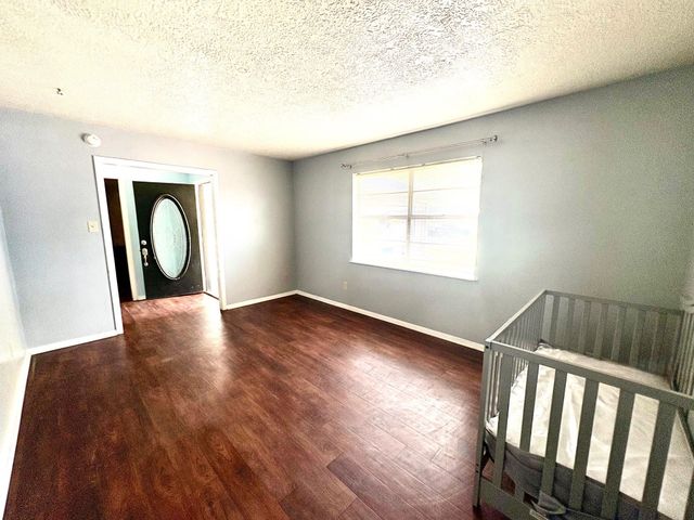 1522 Duncan, Henderson, TX 75654