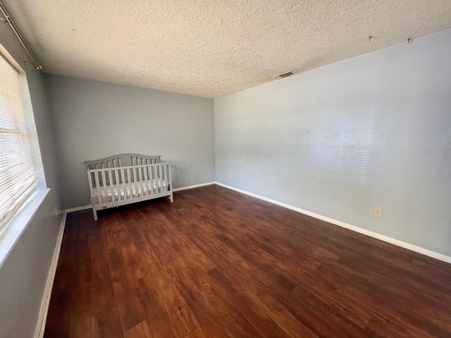 1522 Duncan, Henderson, TX 75654