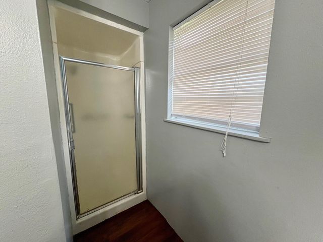 1522 Duncan, Henderson, TX 75654