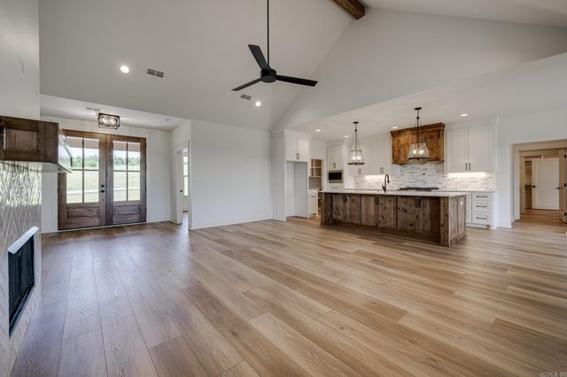 268 Castleberry Road, Greenbrier, AR 72058