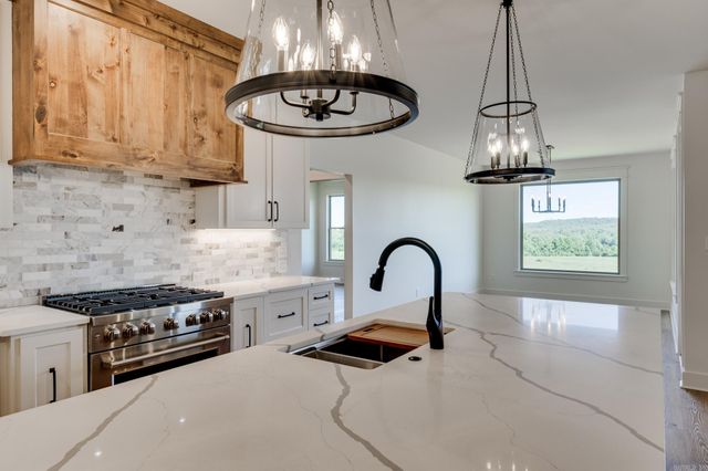 268 Castleberry Road, Greenbrier, AR 72058