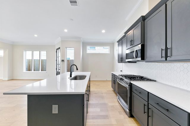 946 Judiway Street, Houston, TX 77018