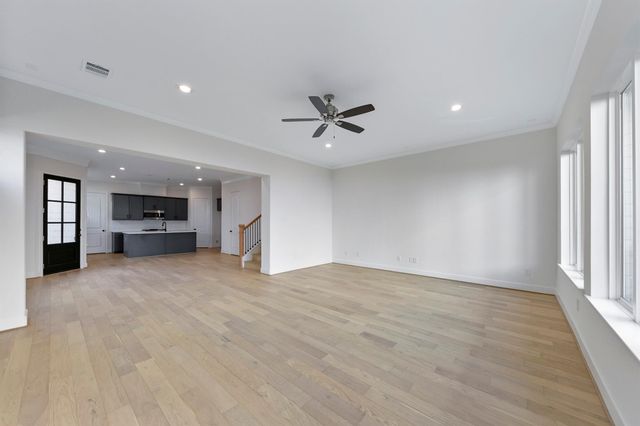946 Judiway Street, Houston, TX 77018