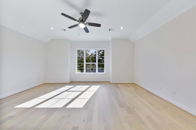 946 Judiway Street, Houston, TX 77018