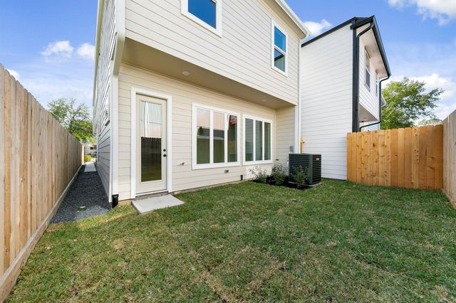 946 Judiway Street, Houston, TX 77018